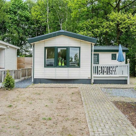 Comfortable Chalet With A Terrace At 3 Km From Baarle-Nassau Buitenkant foto