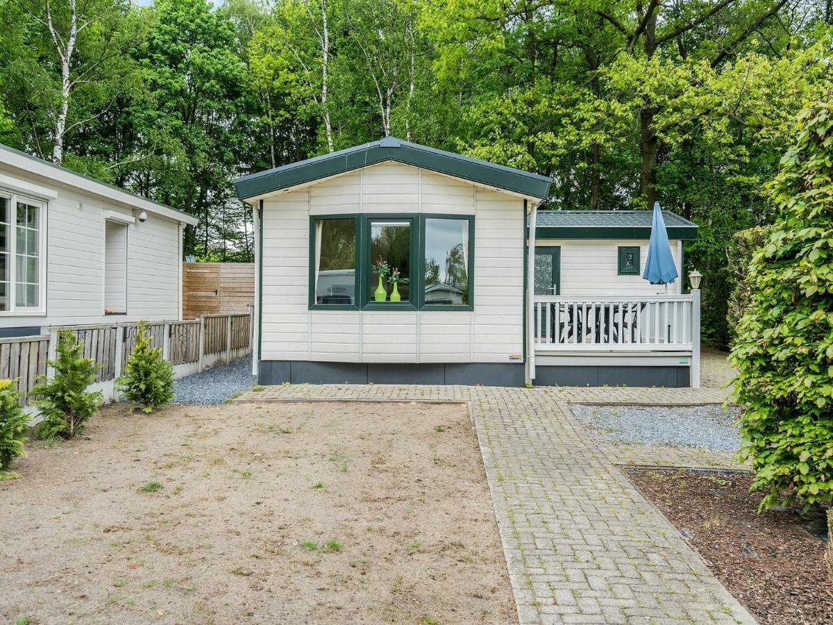 Comfortable Chalet With A Terrace At 3 Km From Baarle-Nassau Buitenkant foto
