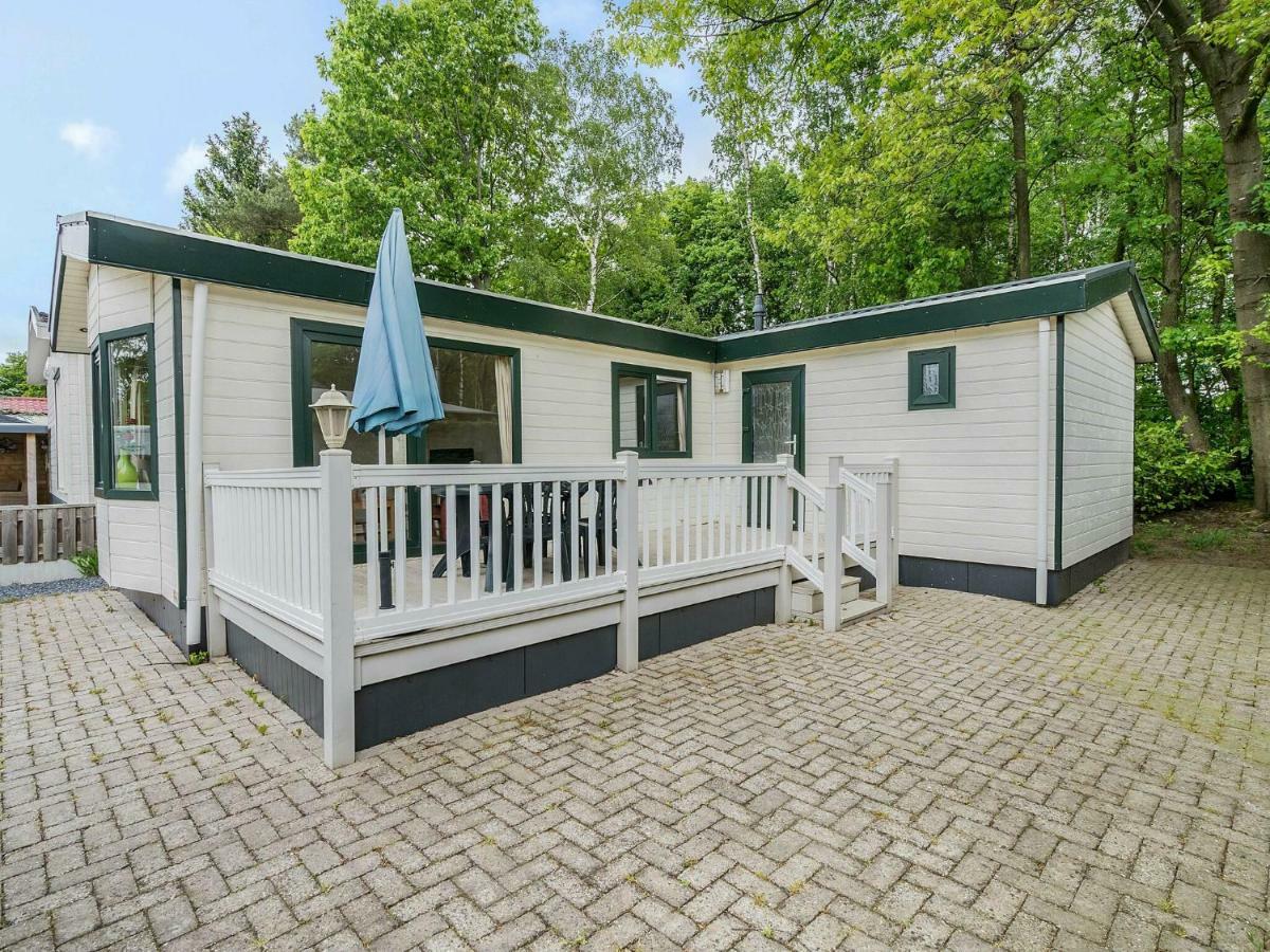 Comfortable Chalet With A Terrace At 3 Km From Baarle-Nassau Buitenkant foto